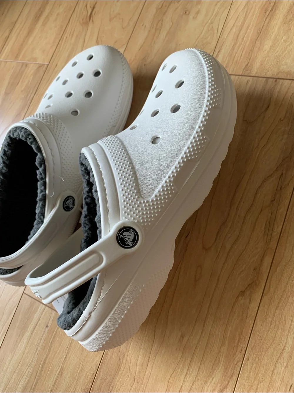 CROCS  Classic White Clog with Gray Fleece Lining unisex